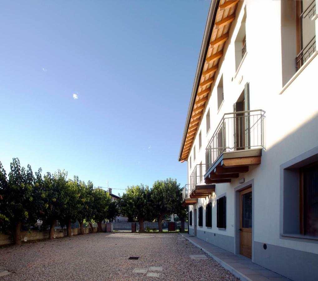 Agriturismo Mestroni Bressa エクステリア 写真
