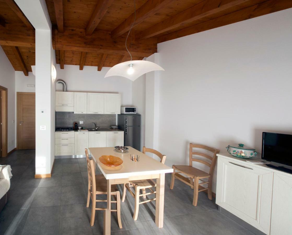 Agriturismo Mestroni Bressa エクステリア 写真