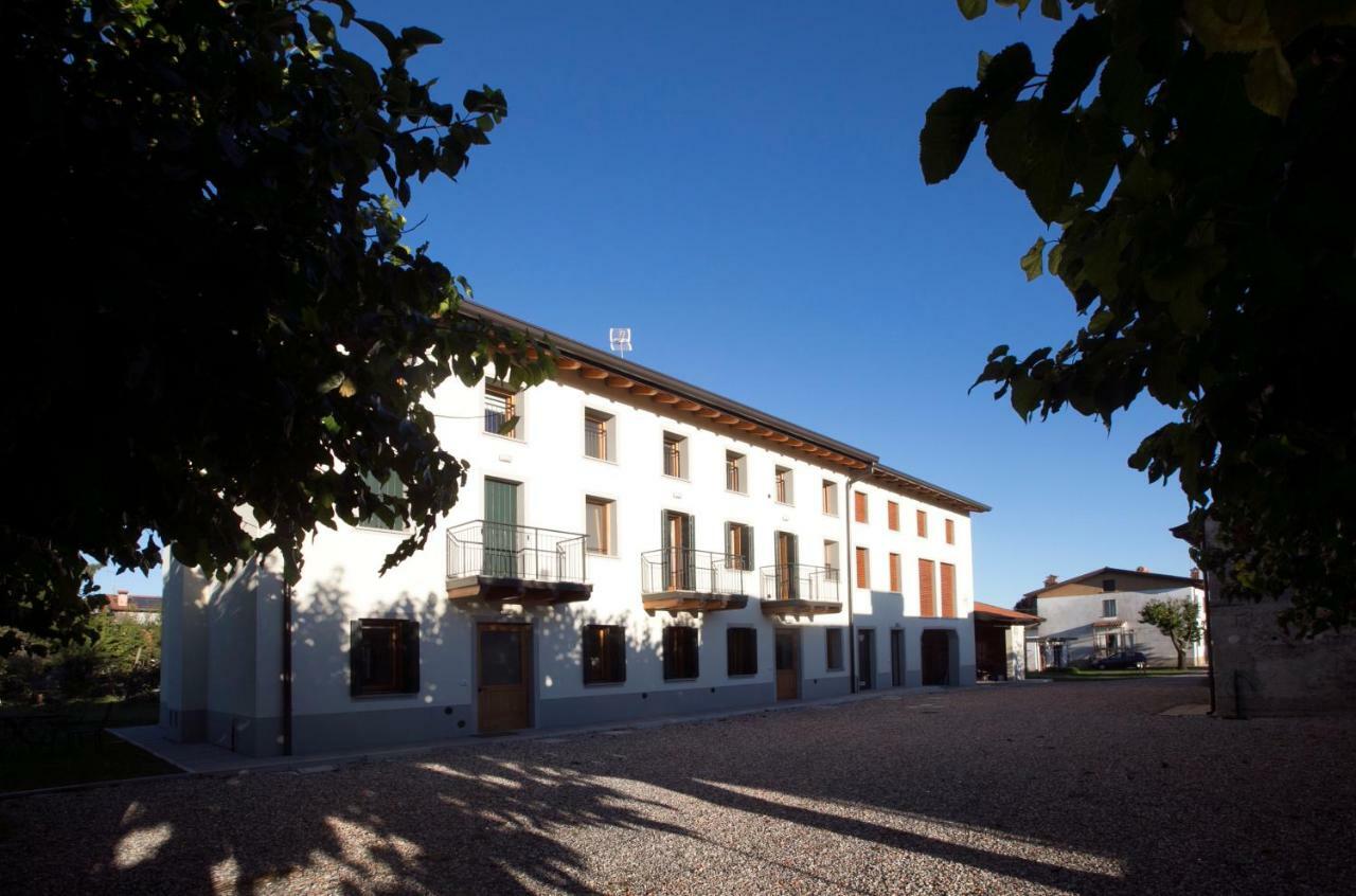 Agriturismo Mestroni Bressa エクステリア 写真