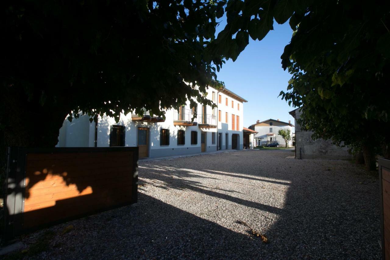 Agriturismo Mestroni Bressa エクステリア 写真